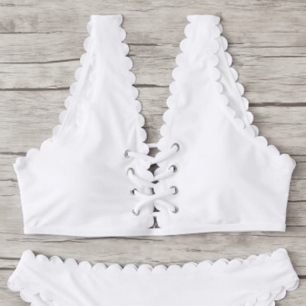 White Criss Cross Scalloped Bikini Top